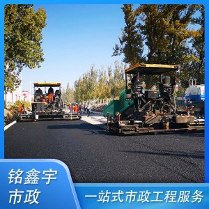 沥青混凝土路面 合作客户千万家 市政道路工程，路面摊铺、碾压
